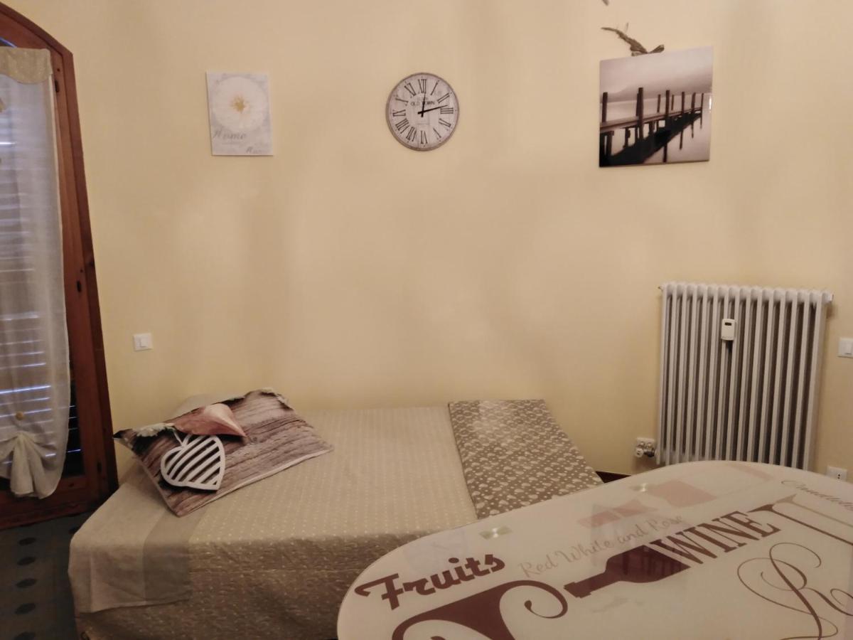 Апартаменти Venere Песк'єра-дель-Гарда Екстер'єр фото