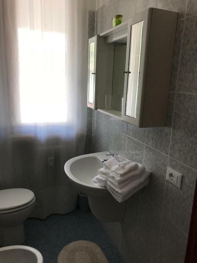 Апартаменти Venere Песк'єра-дель-Гарда Екстер'єр фото